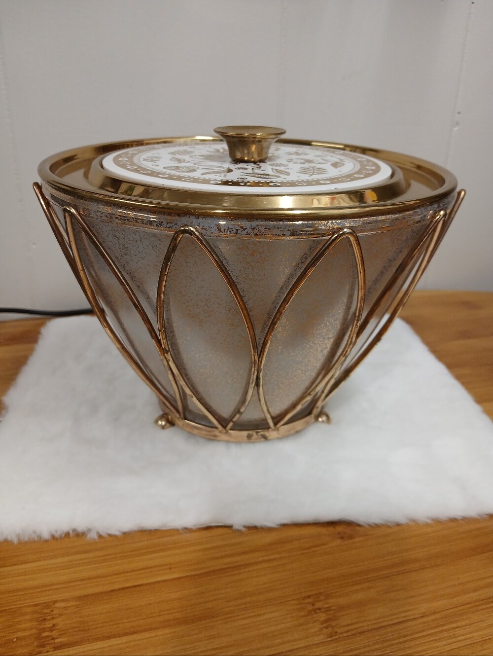 Rare MCM  FireKing Designed By George Briard Atomic Barware With Lid & Stand